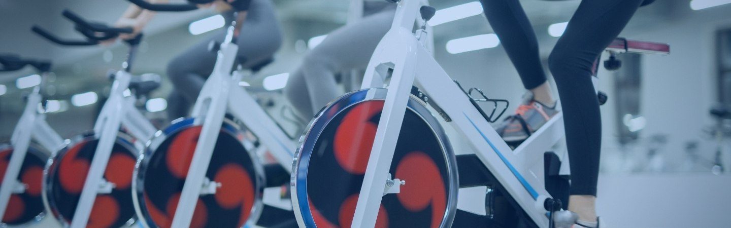 ¿POR QUÉ ENTRENAR EN BICICLETA ESTÁTICA?